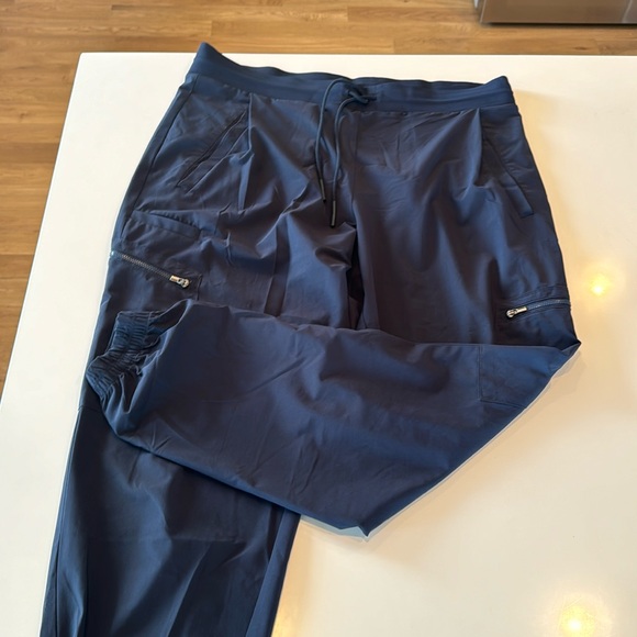 Athletic pants - Picture 1 of 1